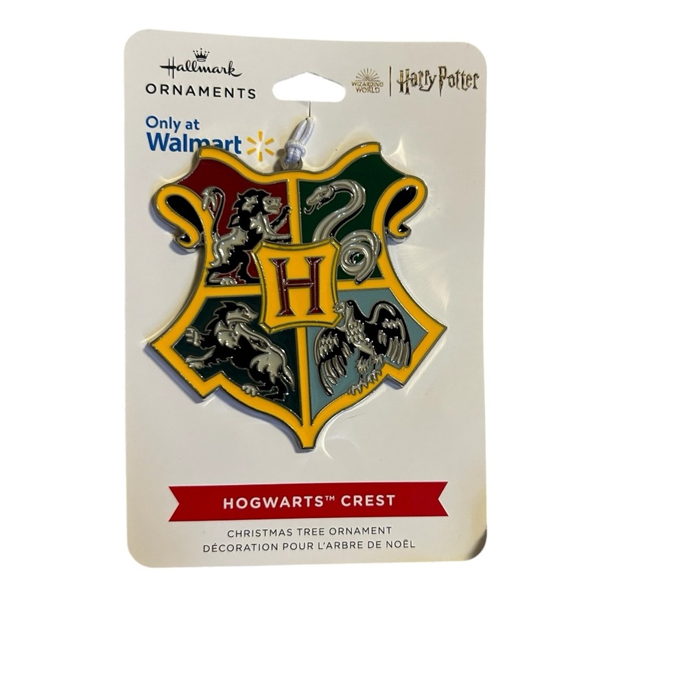 NWT Hallmark Harry Potter Hogwarts Crest Ornament Exclusive Christmas Decor - Picture 4 of 8